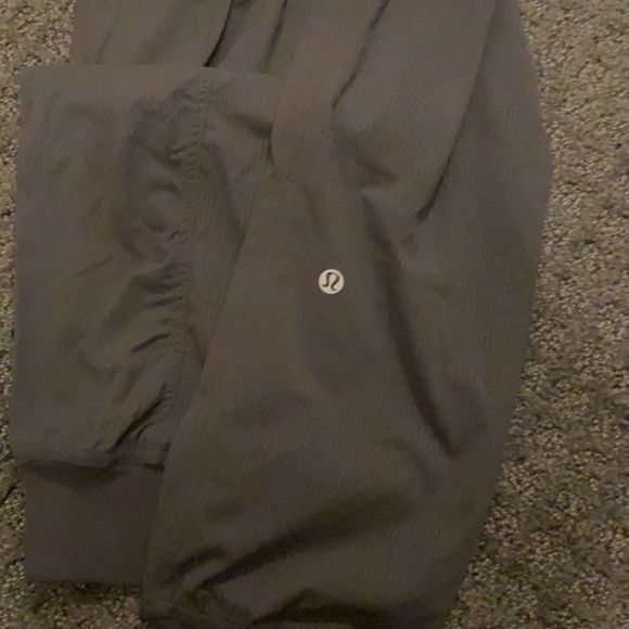 Lululemon studio joggers - Picture 3 of 4